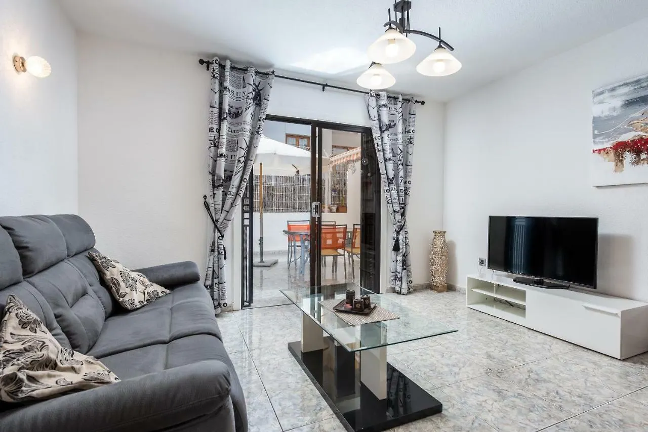 Victoria Court Modern 1 Bed Apartment Los Cristianos