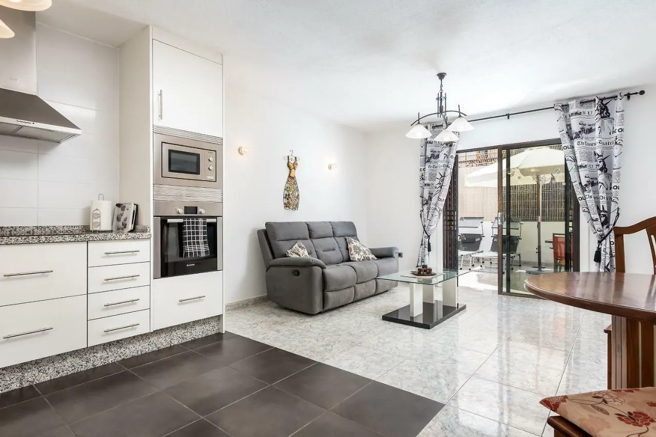 Victoria Court Modern 1 Bed Apartment Los Cristianos