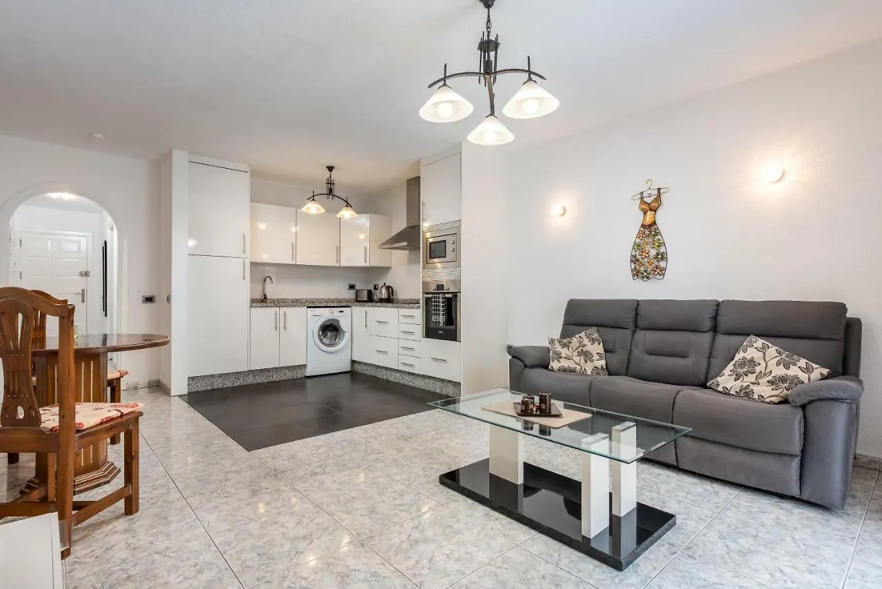 Victoria Court Modern 1 Bed Apartment Los Cristianos  0*, Los Cristianos (Tenerife) Spain
